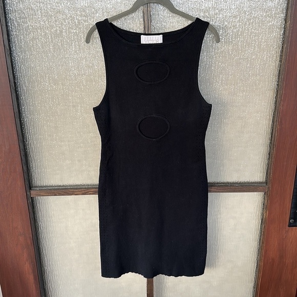 Victor Glemaud
Knit Cutout Bodycon Dress size XL - Picture 9 of 12